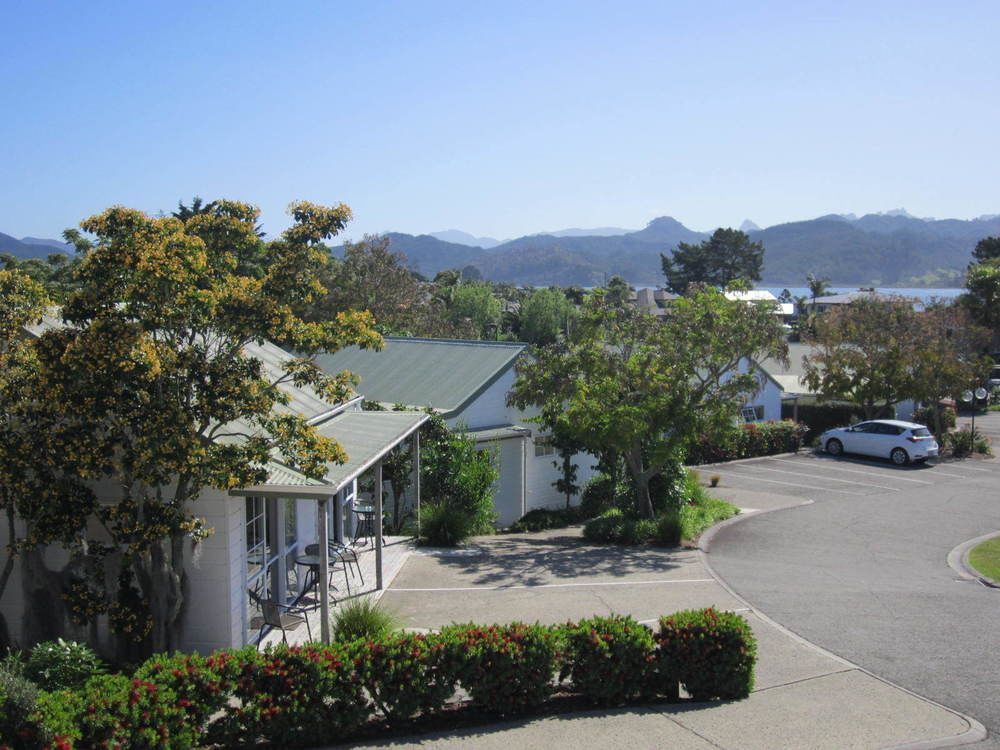 Pauanui Pines Motor Lodge Buitenkant foto