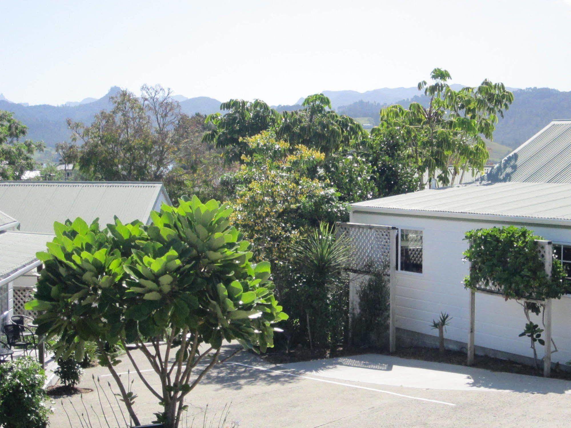 Pauanui Pines Motor Lodge Buitenkant foto