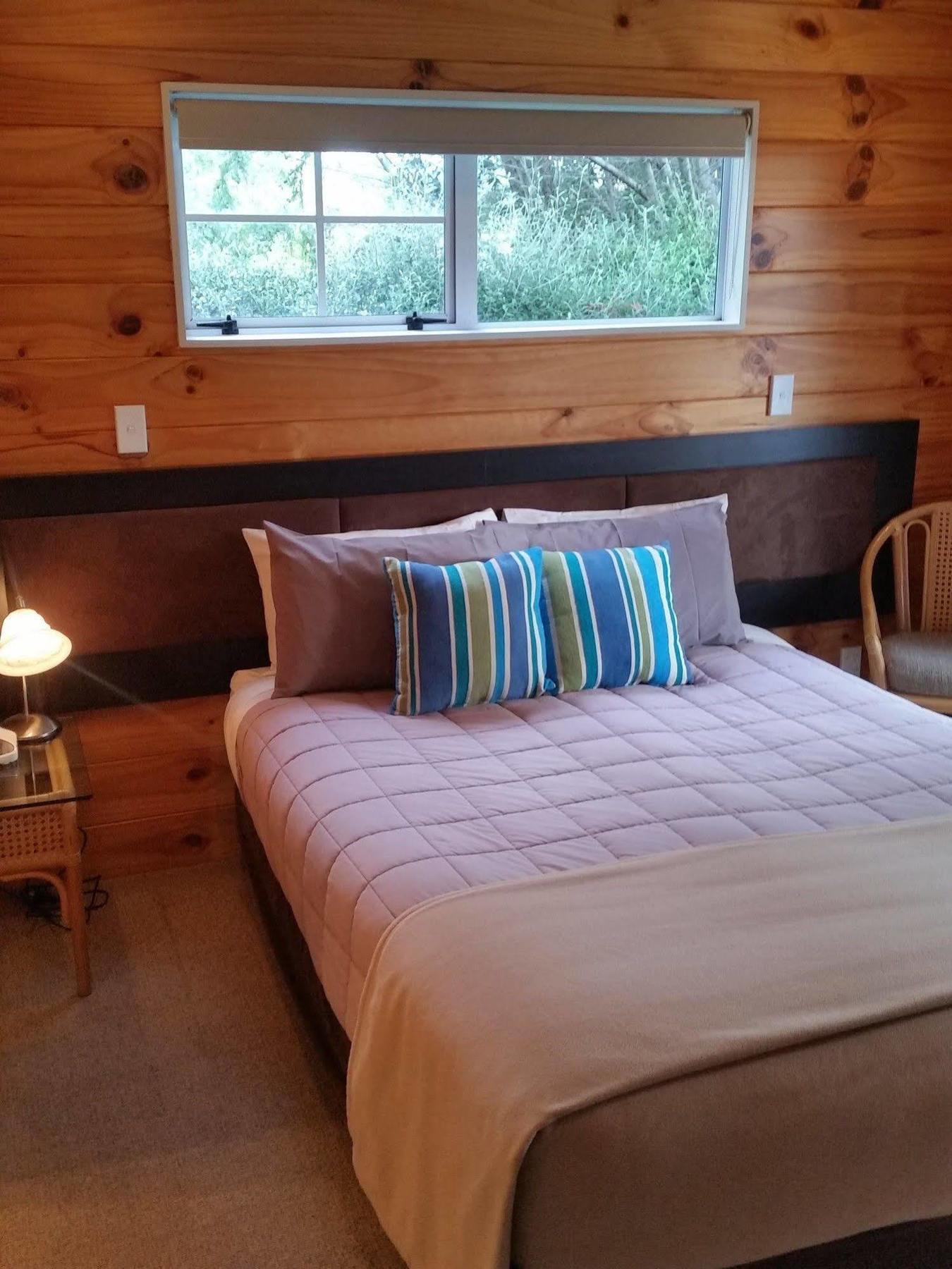 Pauanui Pines Motor Lodge Buitenkant foto