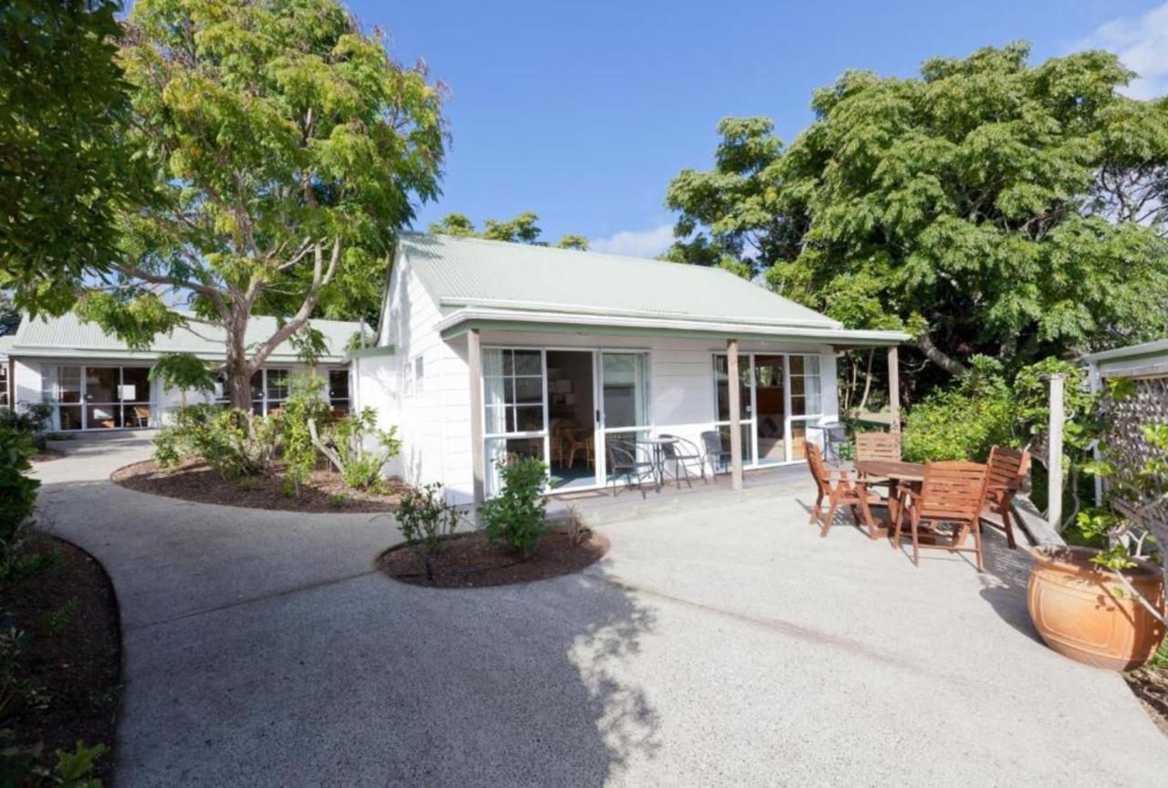 Pauanui Pines Motor Lodge Buitenkant foto